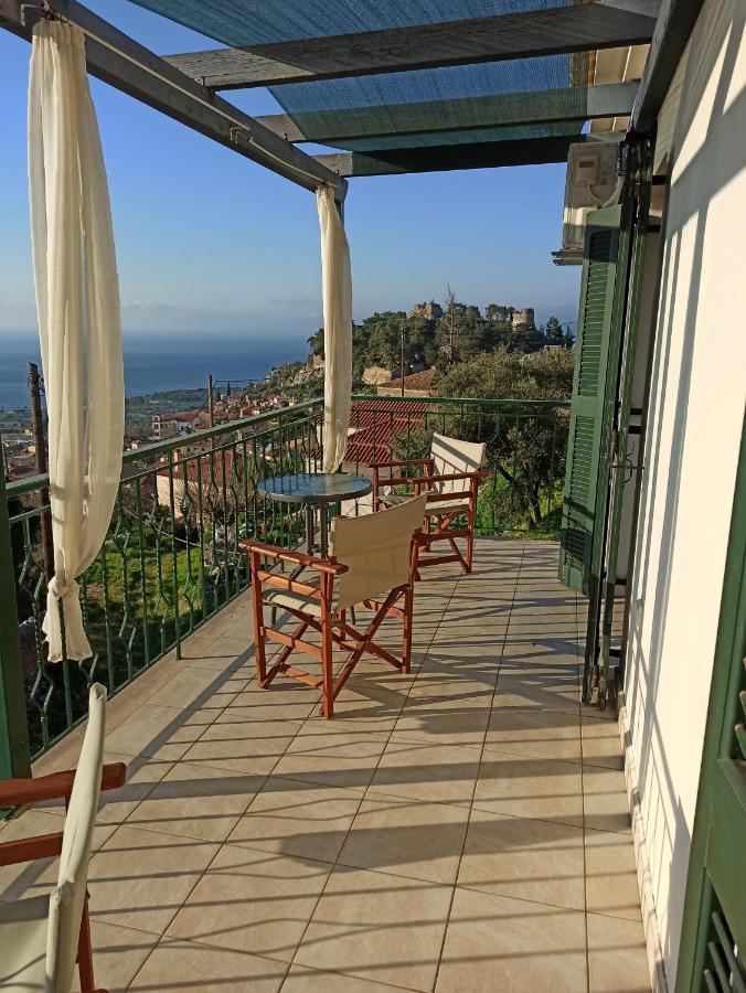 Kiparissia Castle & Sea View Villa Kyparissia Exterior foto